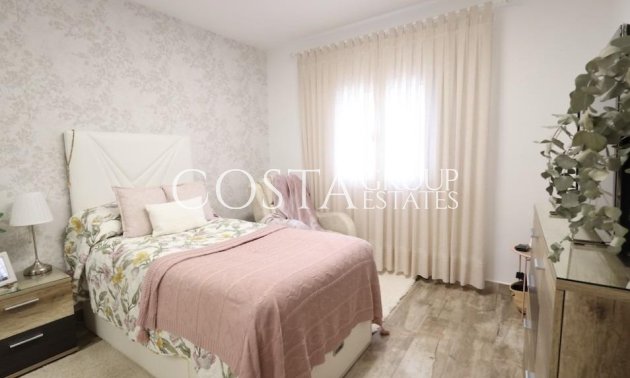 Resale - Villa -
San Miguel de Salinas - San Miguel de Salinas Centro