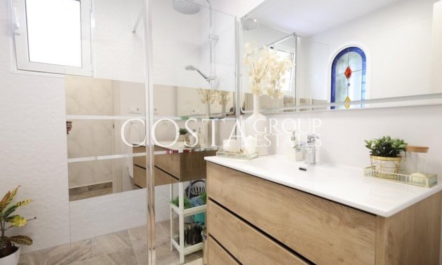 Resale - Villa -
San Miguel de Salinas - San Miguel de Salinas Centro