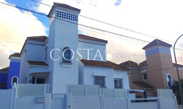 Resale - Villa -
San Miguel de Salinas - San Miguel de Salinas Centro