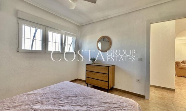 Resale - Apartments -
Torrevieja