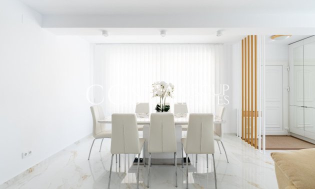 Resale - House -
Orihuela Costa - Punta Prima