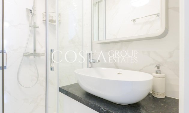 Resale - House -
Orihuela Costa - Punta Prima