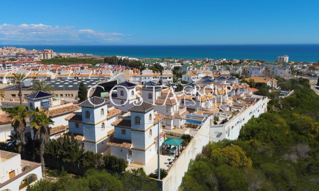 Herverkoop - Villa -
Torrevieja - La Mata