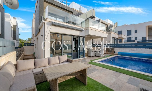 Odsprzedaż - Willa -
Orihuela Costa