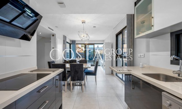 Odsprzedaż - Willa -
Orihuela Costa