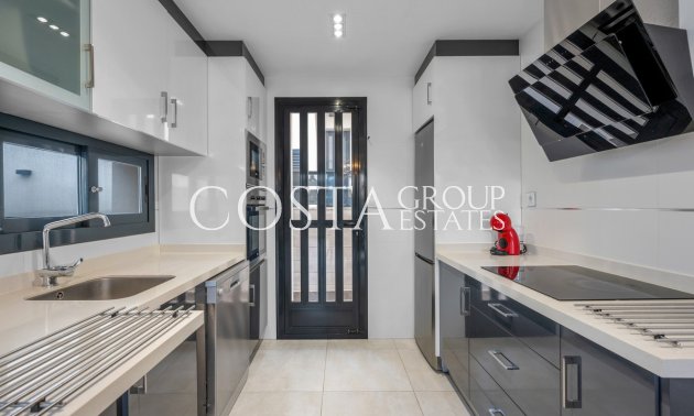 Odsprzedaż - Willa -
Orihuela Costa