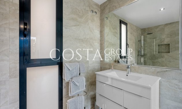 Odsprzedaż - Willa -
Orihuela Costa