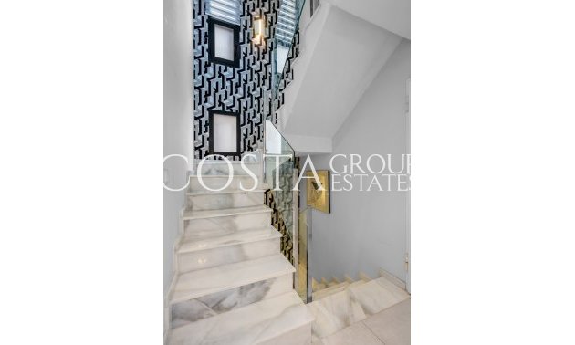 Odsprzedaż - Willa -
Orihuela Costa