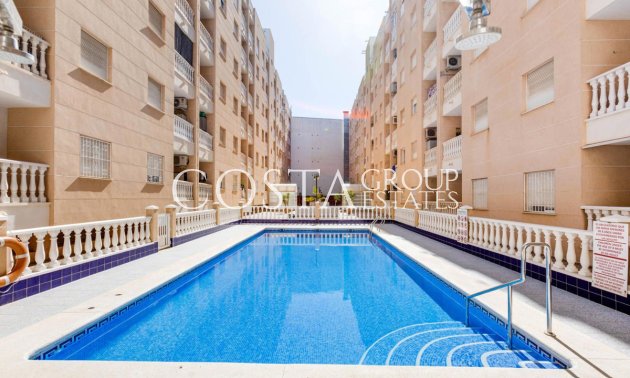 Resale - Apartments -
Torrevieja - Playa del Cura