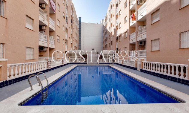 Resale - Apartments -
Torrevieja - Playa del Cura