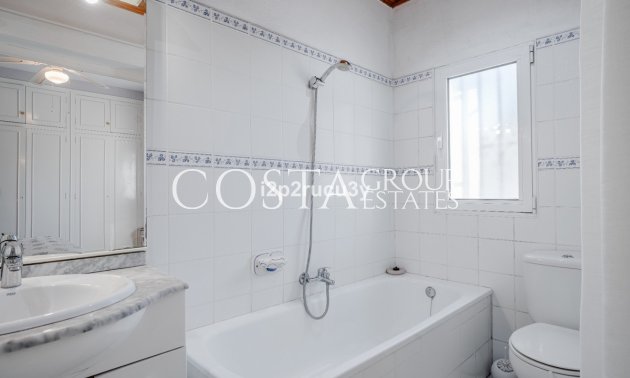 Odsprzedaż - Willa -
Teulada - Moraira