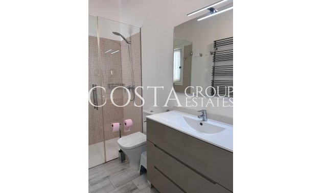 Resale - Villa -
Teulada - Moraira