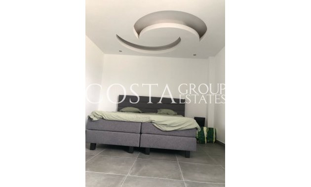 Odsprzedaż - Willa -
Pinoso - Pinoso Centro