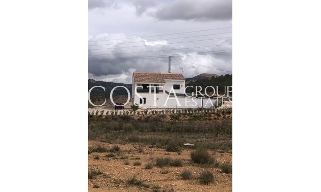 Odsprzedaż - Willa -
Pinoso - Pinoso Centro