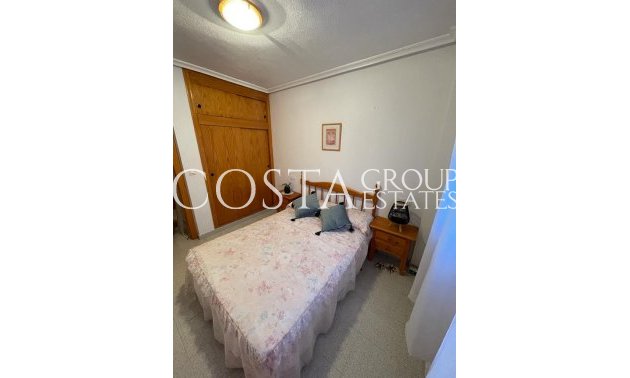 Resale - House -
Torrevieja - La Mata