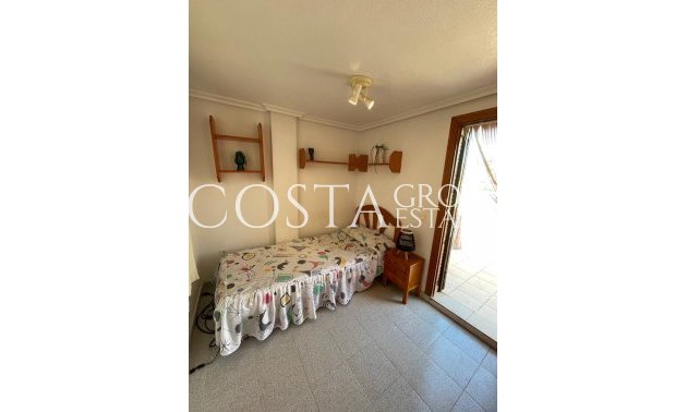 Resale - House -
Torrevieja - La Mata
