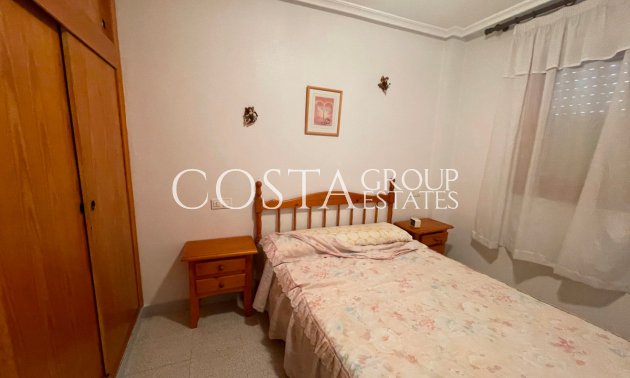 Resale - House -
Torrevieja - La Mata