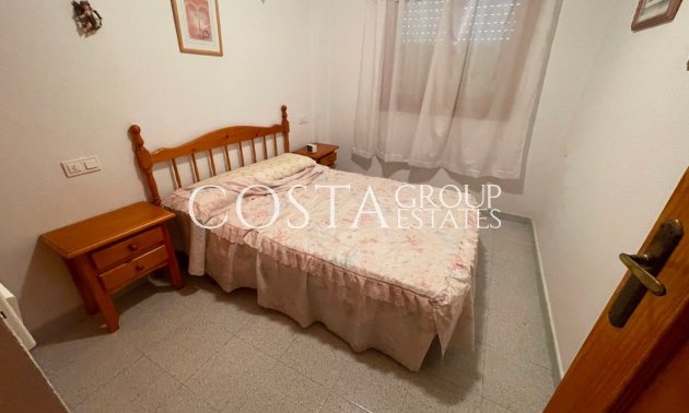 Resale - House -
Torrevieja - La Mata