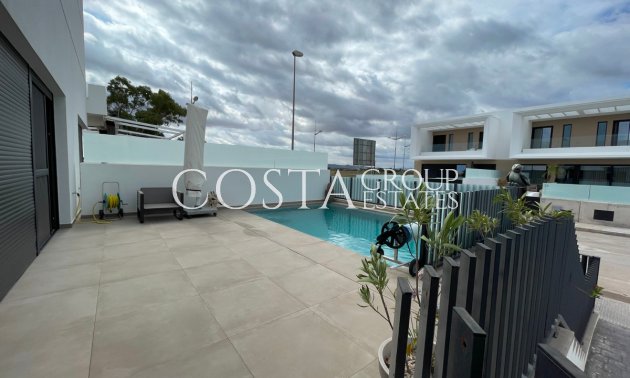 Herverkoop - Villa -
Dolores - Dolores Centro