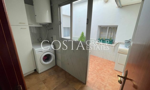 Odsprzedaż - Willa -
San Miguel de Salinas - San Miguel de Salinas Centro