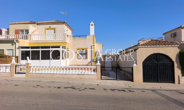 Revente - Maison -
Orihuela Costa - Punta Prima