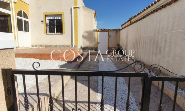 Revente - Maison -
Orihuela Costa - Punta Prima