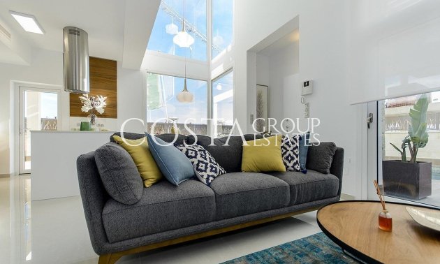 Neue Gebäude - Villa -
Los Montesinos - La Herrada