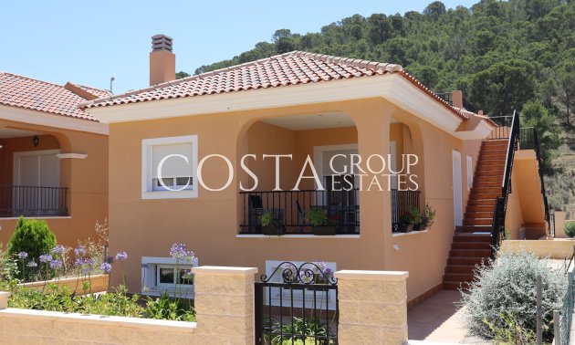 Nowy budynek - Willa -
La Romana