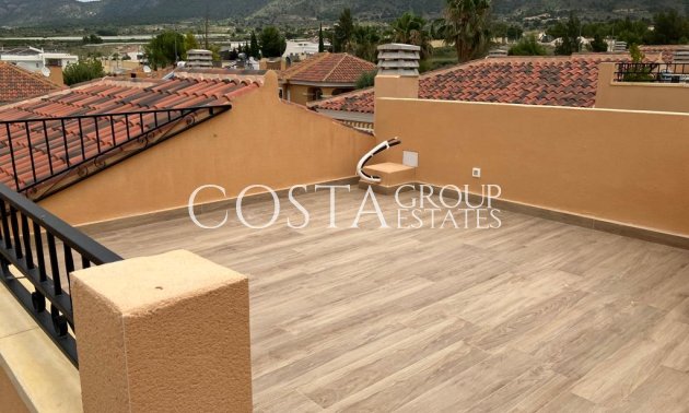 Nowy budynek - Willa -
La Romana