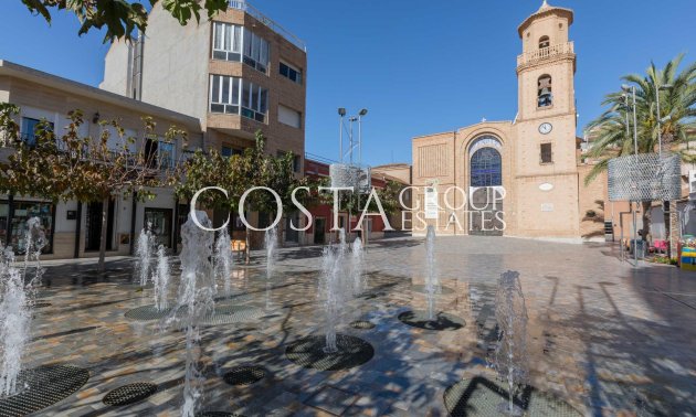 Nowy budynek - Willa -
Pilar de la Horadada - Pilar De La Horadada