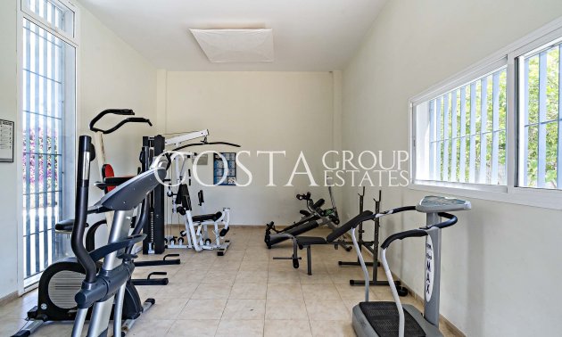 Neue Gebäude - Apartments -
Vera