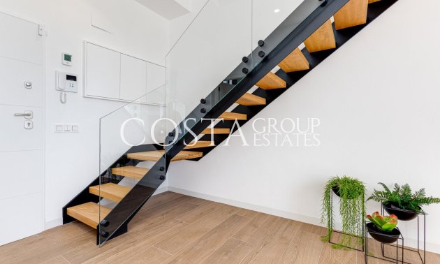 Neue Gebäude - Villa -
Finestrat