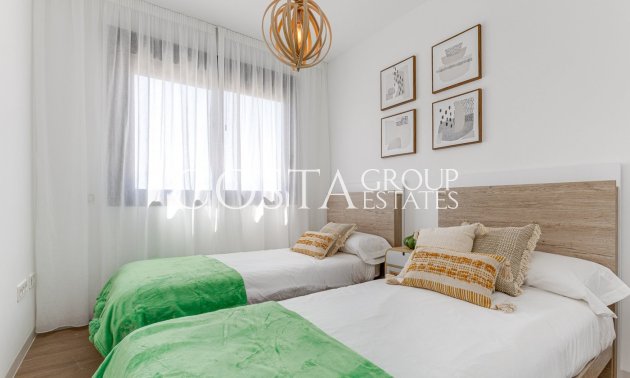 Neue Gebäude - Villa -
Finestrat