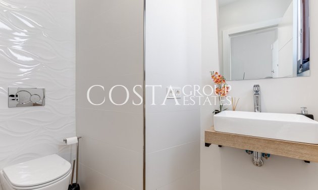 Neue Gebäude - Villa -
Finestrat