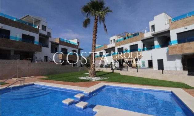 Nowy budynek - Willa -
Bigastro