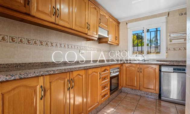 Herverkoop - Villa -
Orihuela Costa - Castillo de Don Juan