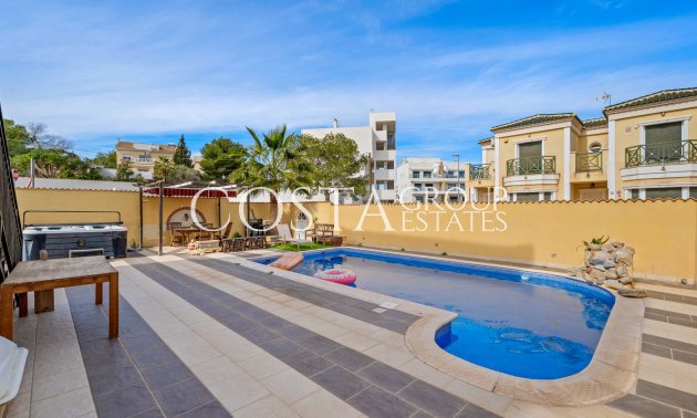 Herverkoop - Villa -
Orihuela Costa - Castillo de Don Juan