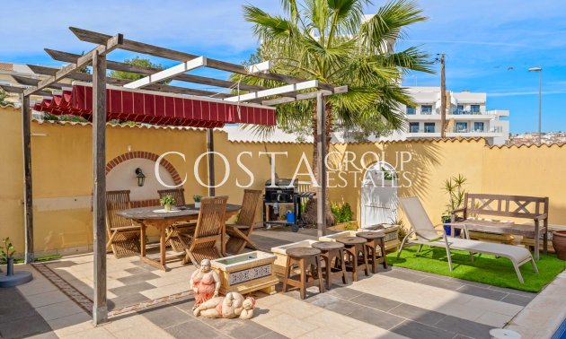 Herverkoop - Villa -
Orihuela Costa - Castillo de Don Juan