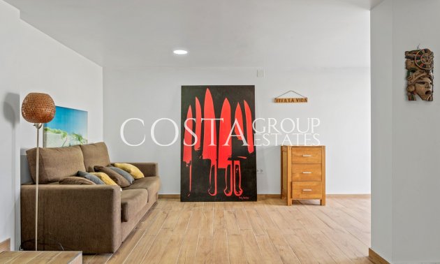 Herverkoop - Villa -
Orihuela Costa - Castillo de Don Juan