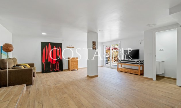 Herverkoop - Villa -
Orihuela Costa - Castillo de Don Juan