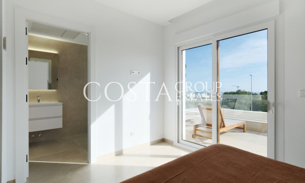 Nowy budynek - Willa -
Orihuela Costa