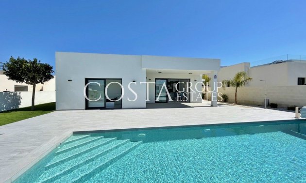 Neue Gebäude - Villa -
Rafal