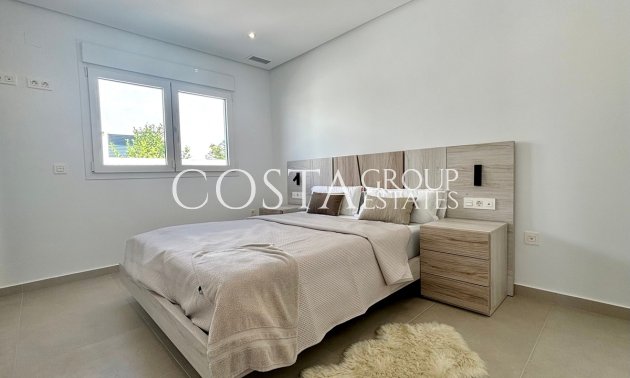 Neue Gebäude - Villa -
Rojales