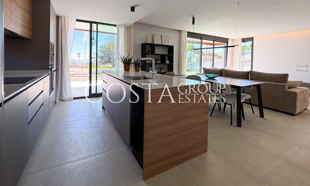 Nowy budynek - Willa -
Polop - PAU 1