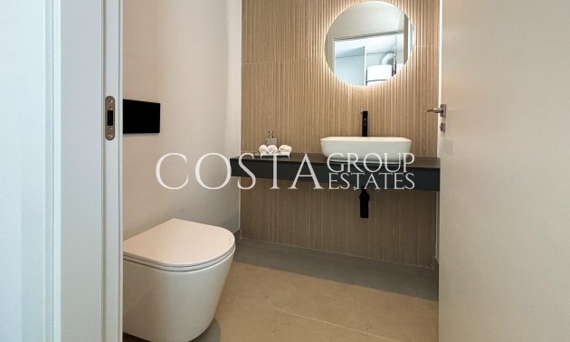 Nowy budynek - Willa -
Polop - PAU 1