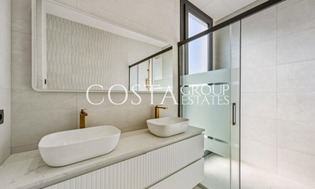 Neue Gebäude - Villa -
Polop - La Alberca