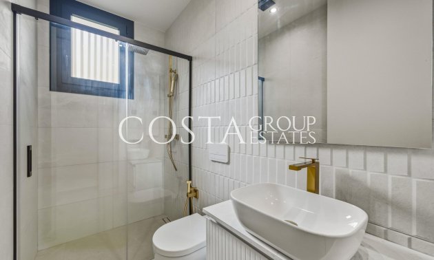 Neue Gebäude - Villa -
Polop - La Alberca