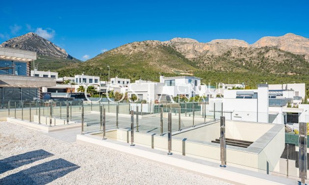 Neue Gebäude - Villa -
Polop - La Alberca