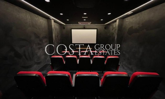 Nowy budynek - Willa -
La Cala de Mijas