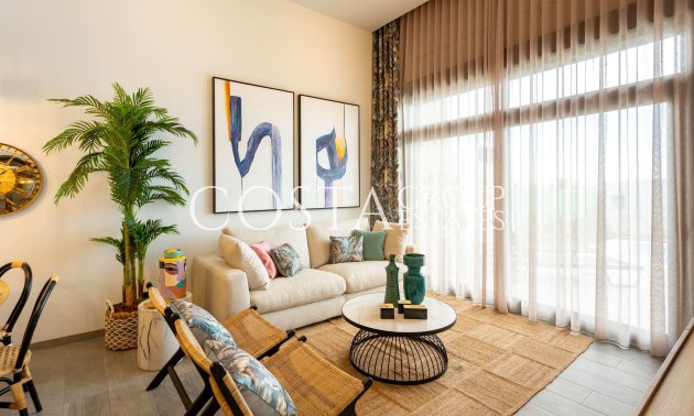 Neue Gebäude - Villa -
La Finca Golf